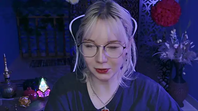 NancyMartinez online show from March 22, 7:57 am