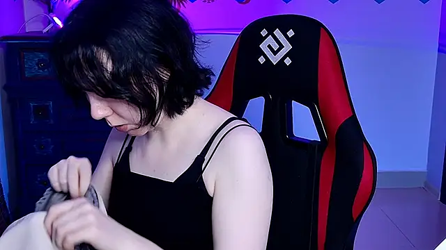 NancyMartinez online show from October 28, 5:11 am