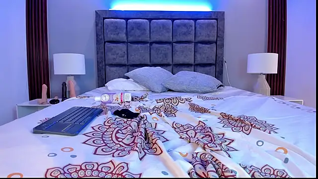 Susann Ross online show from March 22, 5:09 pm