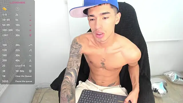 Damon  333 online show from February 27, 11:48 pm