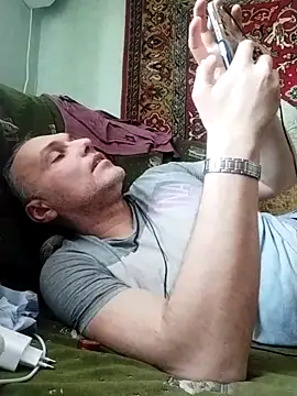 Pineapple04 online show from March 1, 12:01 pm