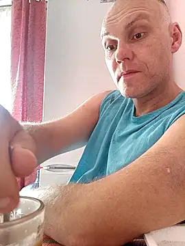 Pineapple04 online show from September 14, 6:12 am