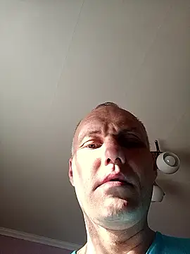 Pineapple04 online show from September 27, 5:12 am