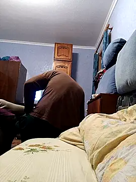 Pineapple04 online show from September 30, 5:18 pm