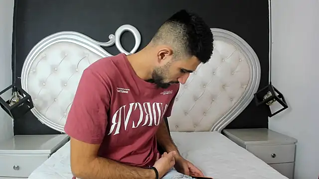 Ethan  Walker online show from February 25, 3:27 pm