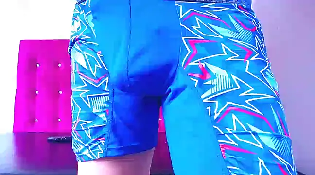 Snapshot of ADAM_HOT chatting on December 6, 5:22 pm ADAM HOT online show from December 6, 5:22 pm