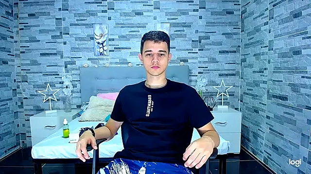 Snapshot of ADAM_HOT chatting on September 10, 9:37 pm ADAM HOT online show from September 10, 9:37 pm