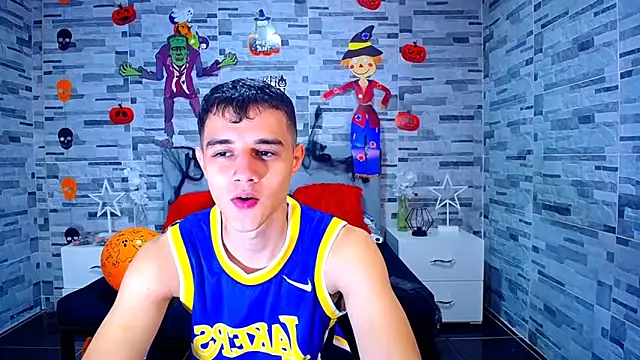 Snapshot of ADAM_HOT chatting on October 12, 10:42 pm ADAM HOT online show from October 12, 10:42 pm