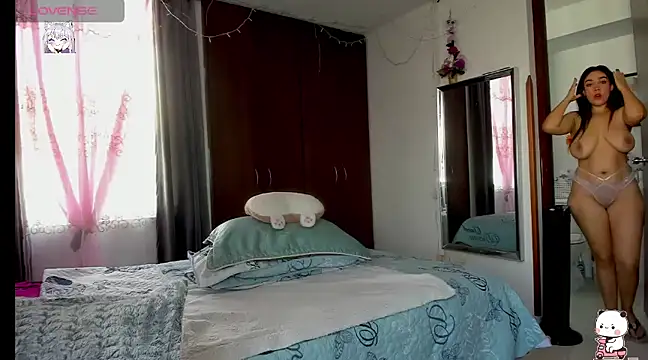 Snapshot of HARLEYNAPIER chatting on January 28, 2:53 pm HARLEYNAPIER online show from January 28, 2:53 pm