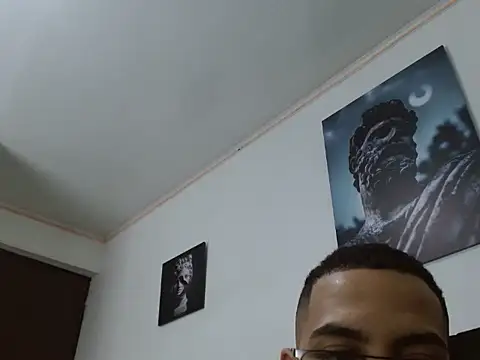 Hendry  online show from December 15, 11:31 pm