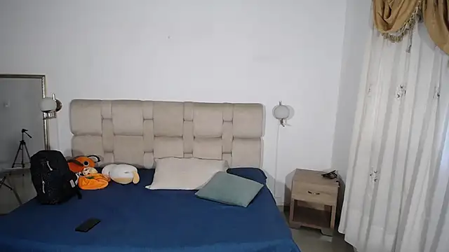 liz-beths online show from December 14, 9:35 pm