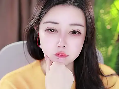 Qiaoqiao  online show from January 26, 5:13 pm