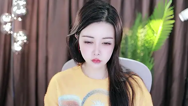 Qiaoqiao  online show from January 31, 4:06 pm