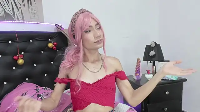 Snapshot of SWEETSAMY39715 chatting on December 9, 4:47 pm SWEETSAMY39715 online show from December 9, 4:47 pm