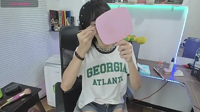 Snapshot of SWEETSAMY39715 chatting on March 11, 1:12 pm SWEETSAMY39715 online show from March 11, 1:12 pm