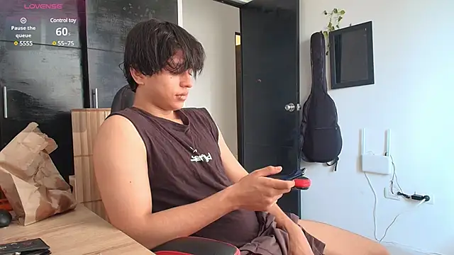 Haruto2001 online show from December 5, 2:00 pm