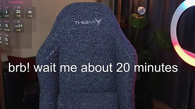 Snapshot of alicekiit chatting on November 9, 1:48 am alicekiit online show from November 9, 1:48 am