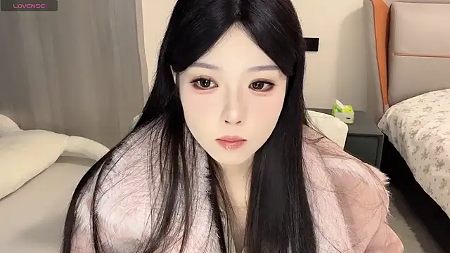 Snapshot of Q-ing chatting on December 29, 6:49 pm Q-ing online show from December 29, 6:49 pm