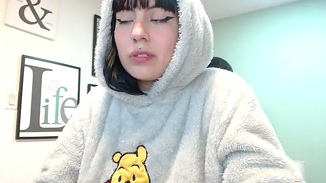 amy adams1 online show from March 12, 5:24 am