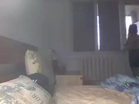 MaxWellas6 online show from November 17, 1:28 pm