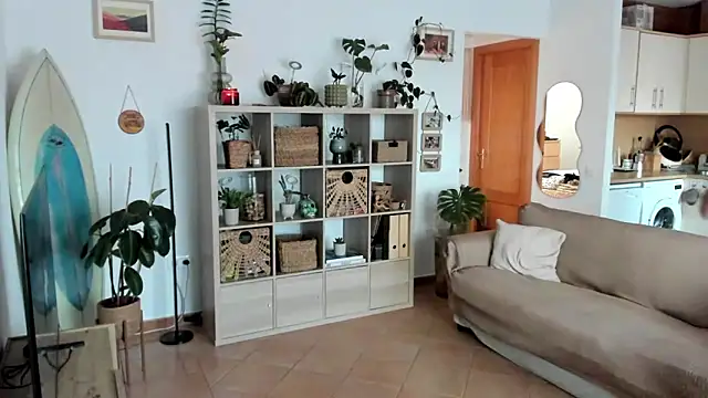 Snapshot of desertd2310 chatting on March 22, 6:47 pm desertd2310 online show from March 22, 6:47 pm