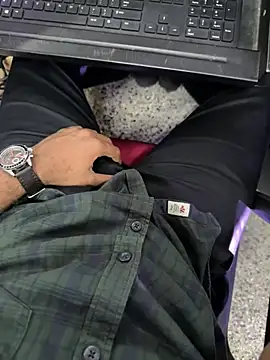 hardfukr0088 online show from December 24, 10:33 am