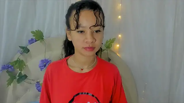 brithany rousee online show from December 30, 3:24 pm