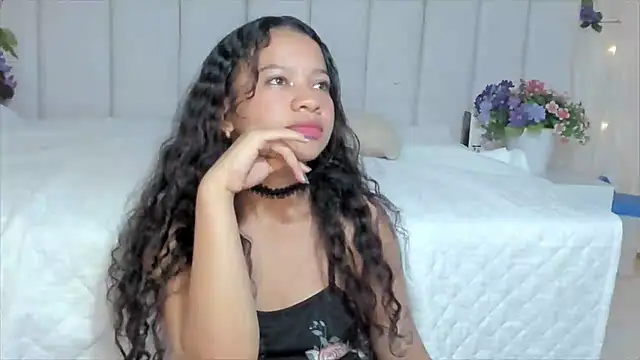 brithany rousee online show from February 22, 10:31 pm