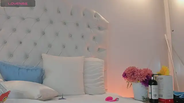 brithany rousee online show from October 29, 4:09 pm