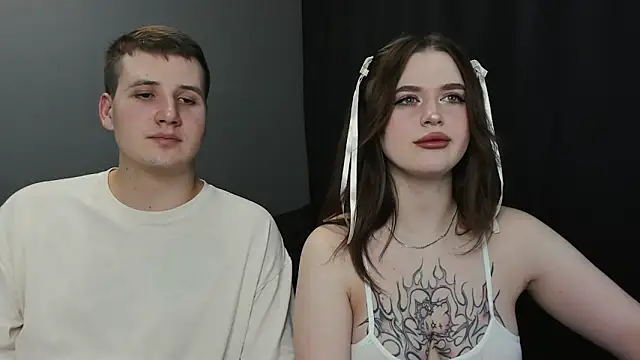 Pinku kitsune online show from February 14, 10:47 pm