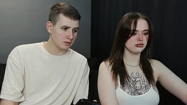 Pinku kitsune online show from February 17, 10:47 pm