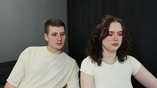 Pinku kitsune online show from February 22, 1:11 am