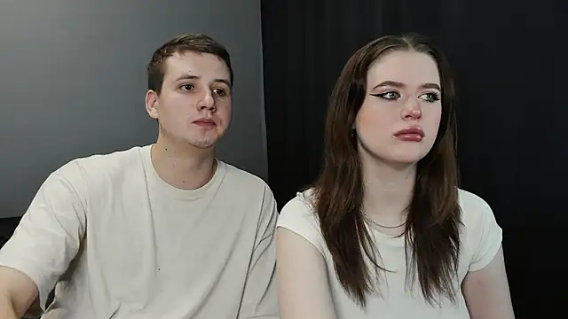 Pinku kitsune online show from March 7, 10:35 am