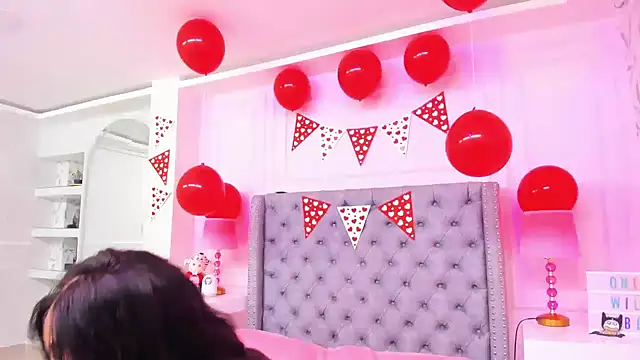 HaileeRoberts online show from September 20, 1:23 pm