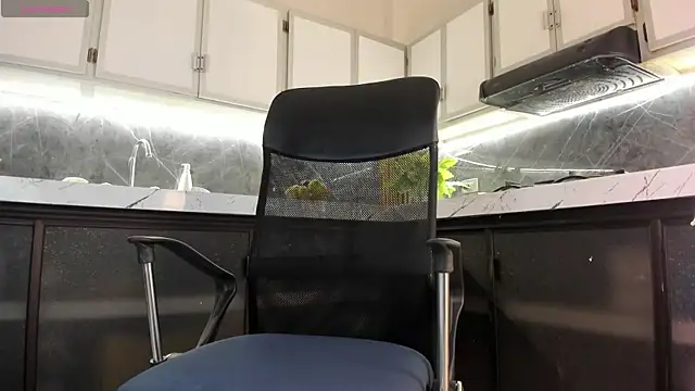 antony bigdick  online show from November 27, 1:18 am