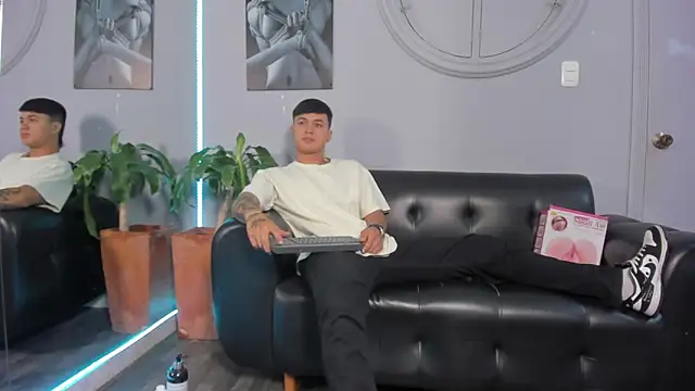 Cristopher strong online show from January 24, 12:41 pm