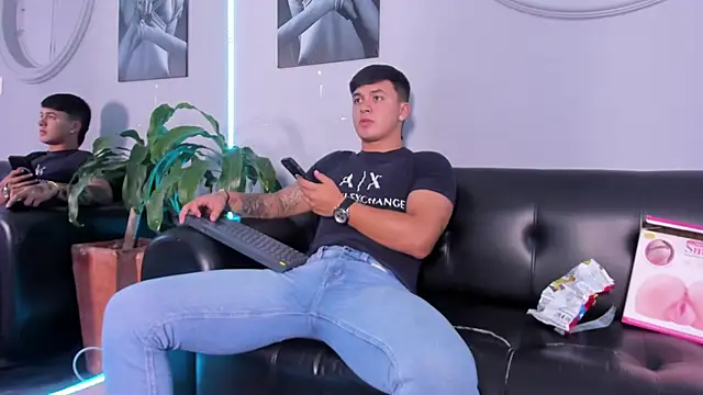 Cristopher strong online show from March 7, 3:49 pm