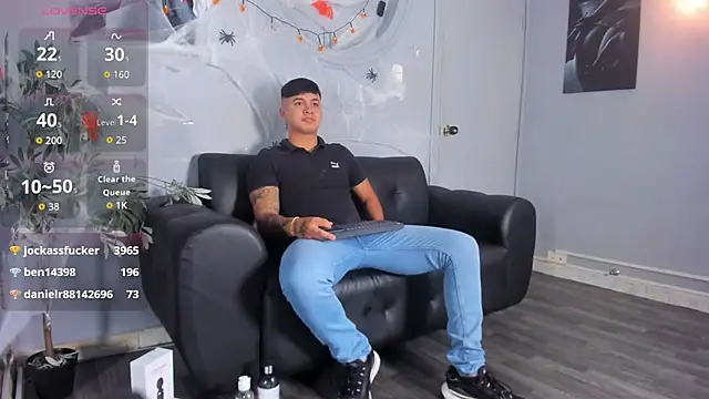 Cristopher strong online show from October 4, 11:08 am