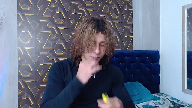 Demitryo online show from March 20, 2:40 am