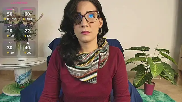 Elliee  online show from January 23, 12:30 pm