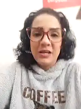 Elliee  online show from March 11, 3:23 pm