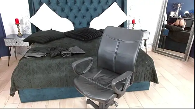 AlexiaKendall online show from December 29, 11:50 pm