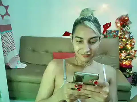 Snapshot of mandy_berrys chatting on December 16, 2:36 am mandy berrys online show from December 16, 2:36 am