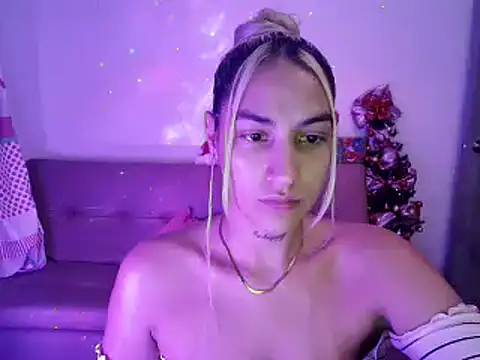 Snapshot of mandy_berrys chatting on December 17, 3:06 am mandy berrys online show from December 17, 3:06 am