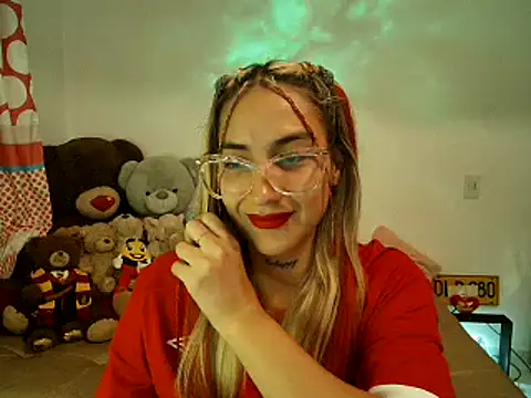 Snapshot of mandy_berrys chatting on February 13, 5:16 am mandy berrys online show from February 13, 5:16 am