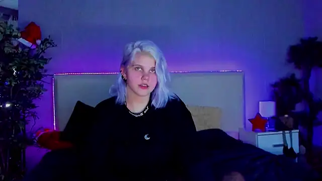 JoannLowe online show from January 5, 12:09 am