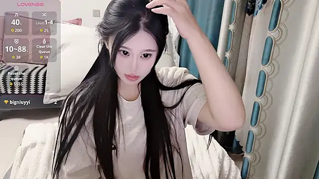 QQ-tutu online show from September 26, 1:37 pm