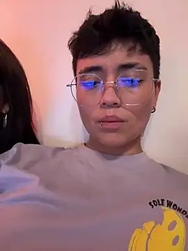 Ashley Chriss online show from January 4, 6:52 am