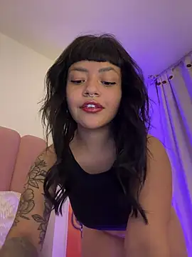 Ashley Chriss online show from February 9, 1:55 am