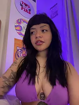 Ashley Chriss online show from February 21, 4:51 am